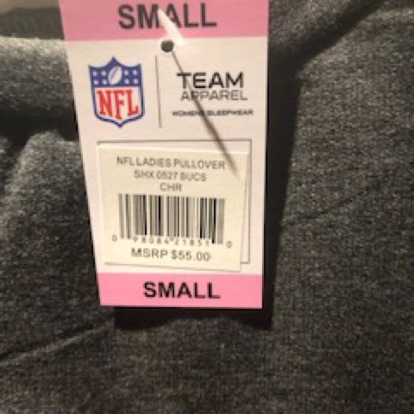 NWT NFL Tampa Bay Buccaneers womans sweatshirt sz Small gray